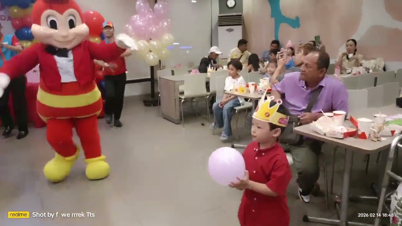 Jolibee dance