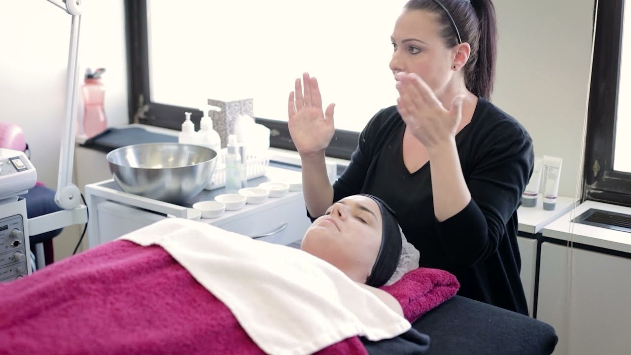 Diploma of Beauty Therapy