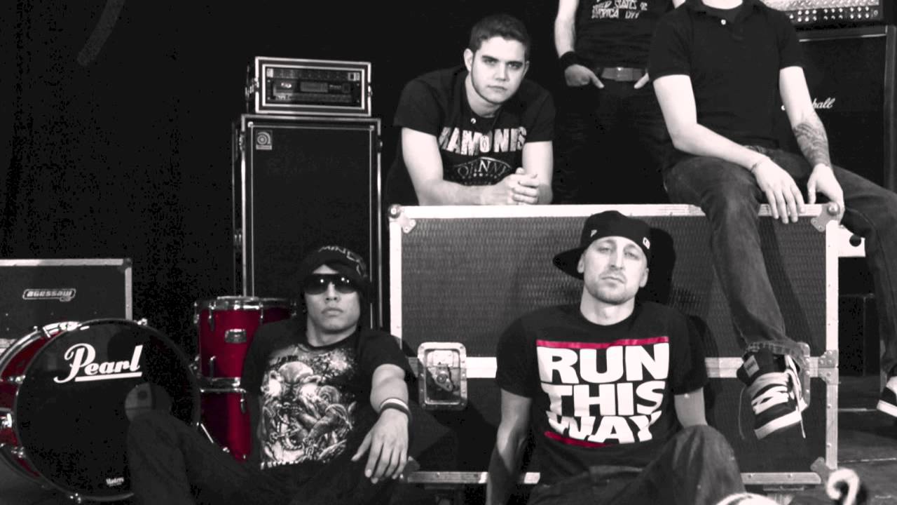 Fly Away - mpfree feat. MaLoKai