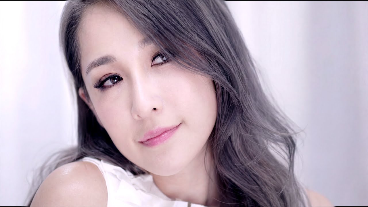 蕭亞軒 浪漫來襲 (Official Video Karaoke)