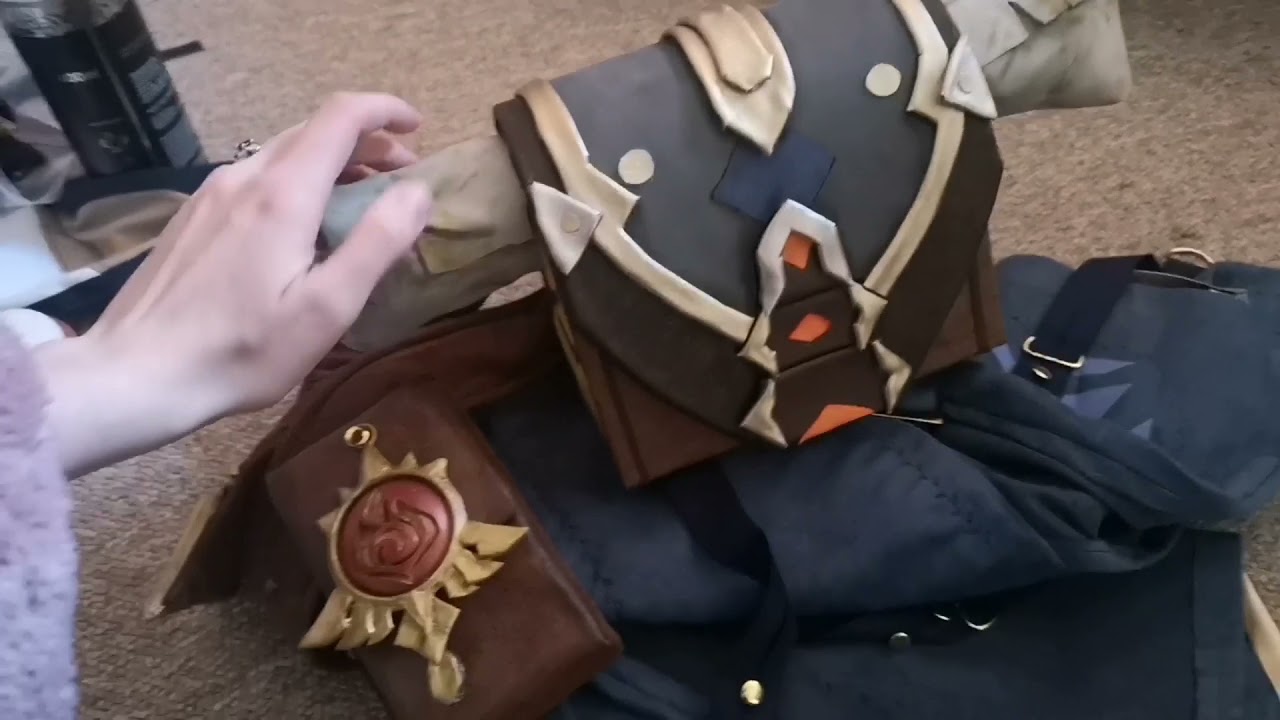 How to make a cosplay bag out of foam