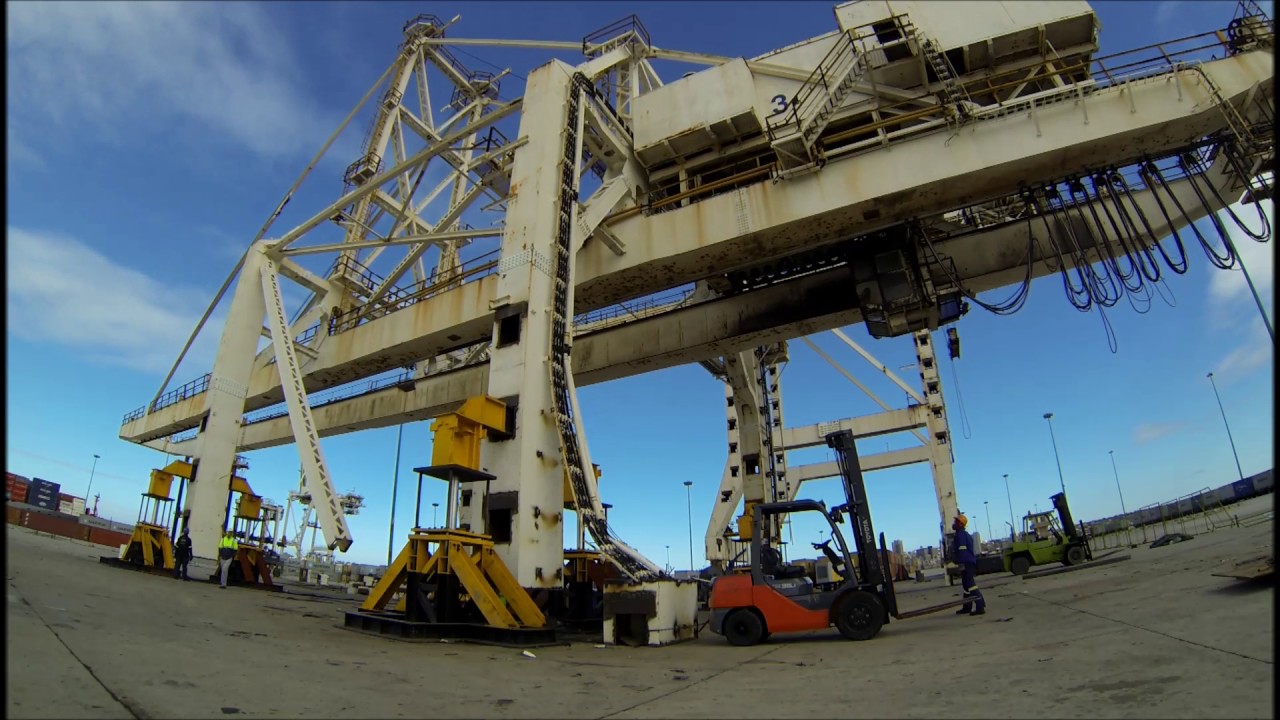Relocation & Dismantling of Panamax Cranes by 