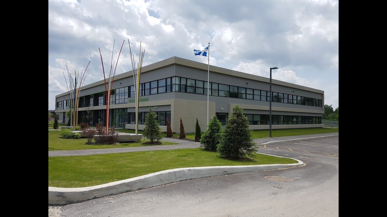Les doigts en cœur École des Étriers