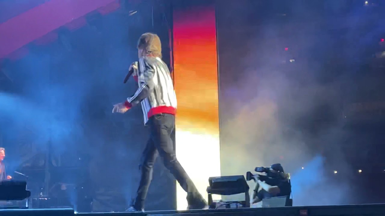 The Rolling Stones - STREET FIGHTIN MAN - live in St Louis 2021