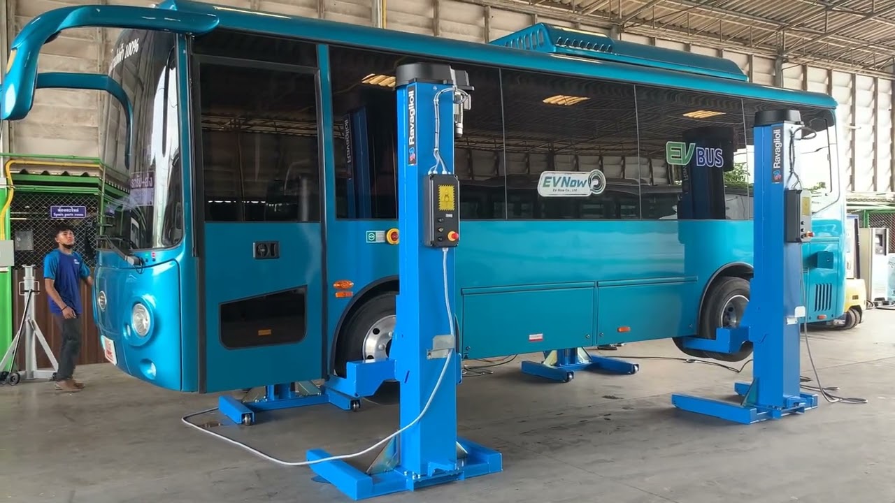 RAVAGLIOLI RAV230 ELECTRO MECHANICAL MOBILE COLUMN LIFTS