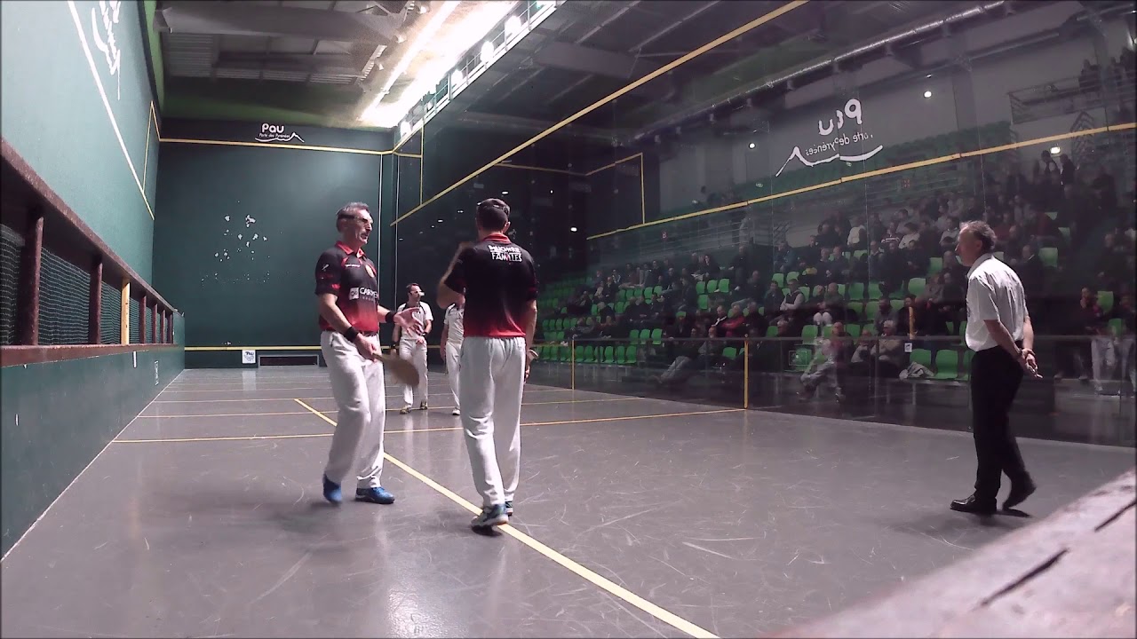 1/2 Finale Gomme Trinquet Nat.A: Saint Jean de Luz (Amestoy-Suzanne) contre Pau (O et Y.Laberdesque)