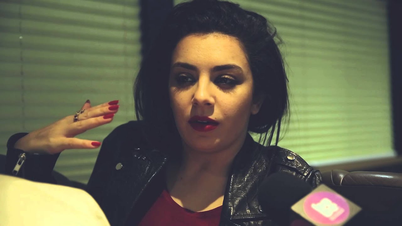 CHARLI XCX INTERVIEW | Arena Riga, 15/03/2015