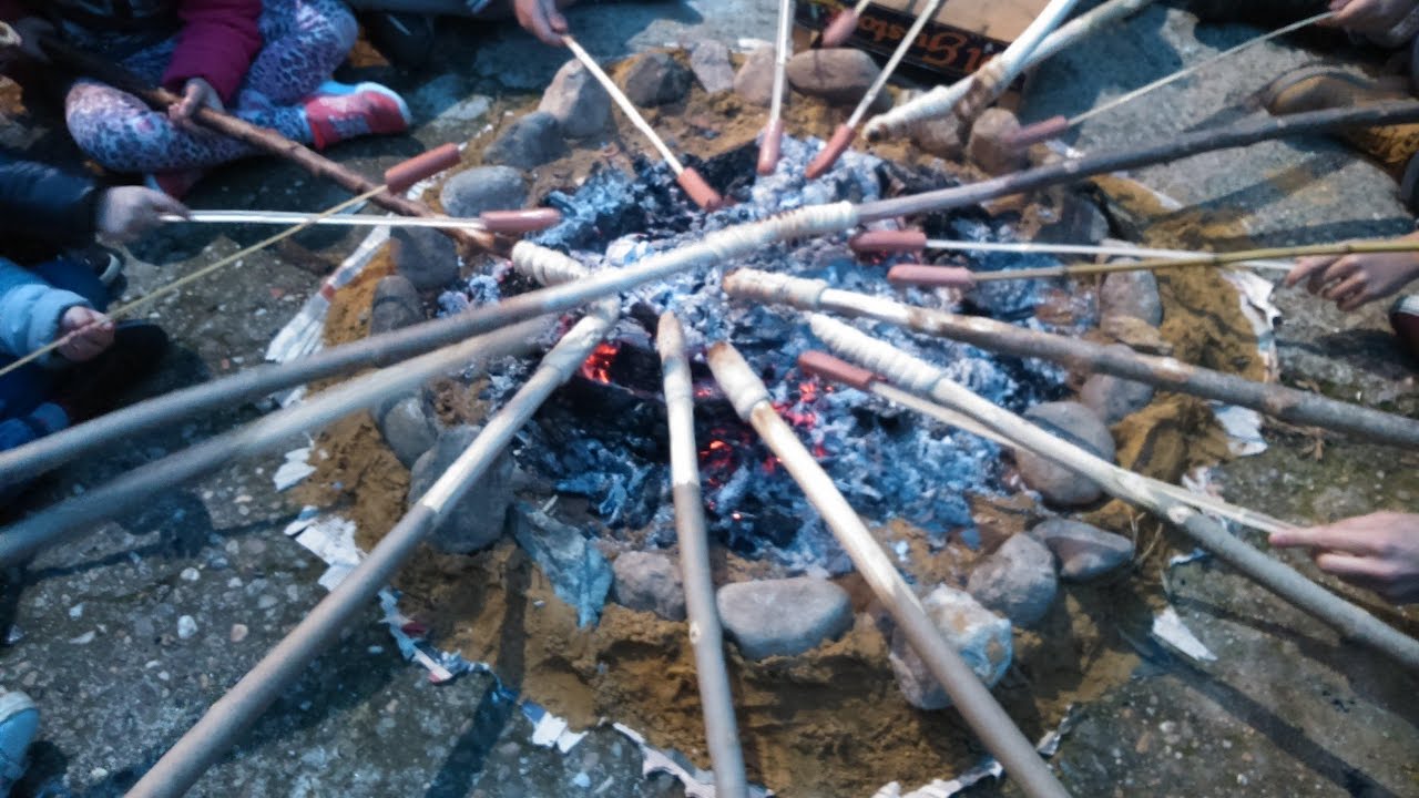 Fuoco da campo, accenditori e pane scout - Buschcraft/Scoutismo di base