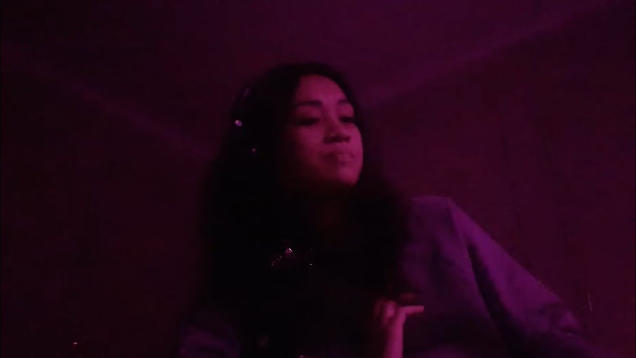 ASMR lots of weird mouth sounds and other things (and im clumsy)