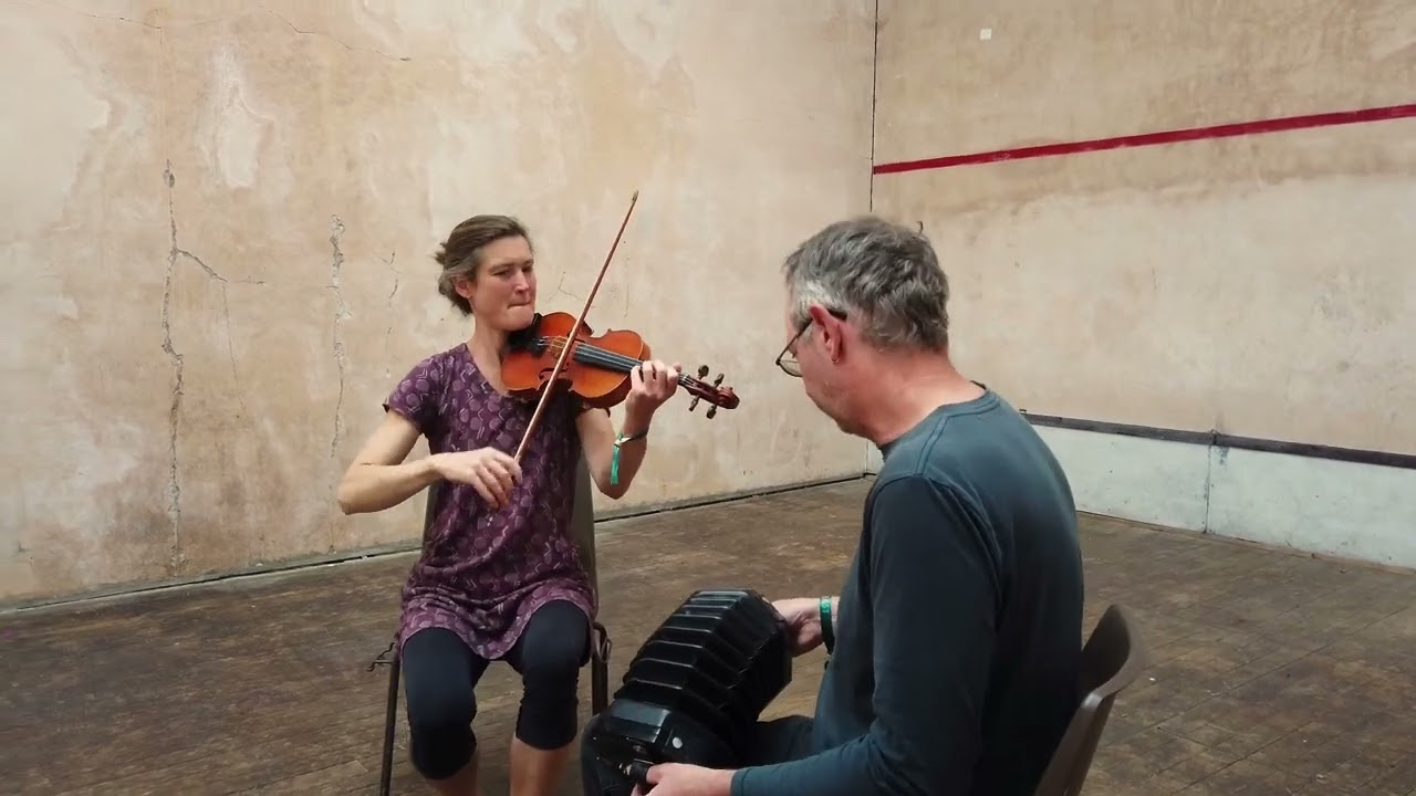 Miranda Rutter & Rob Harbron | Blackbird Schottische