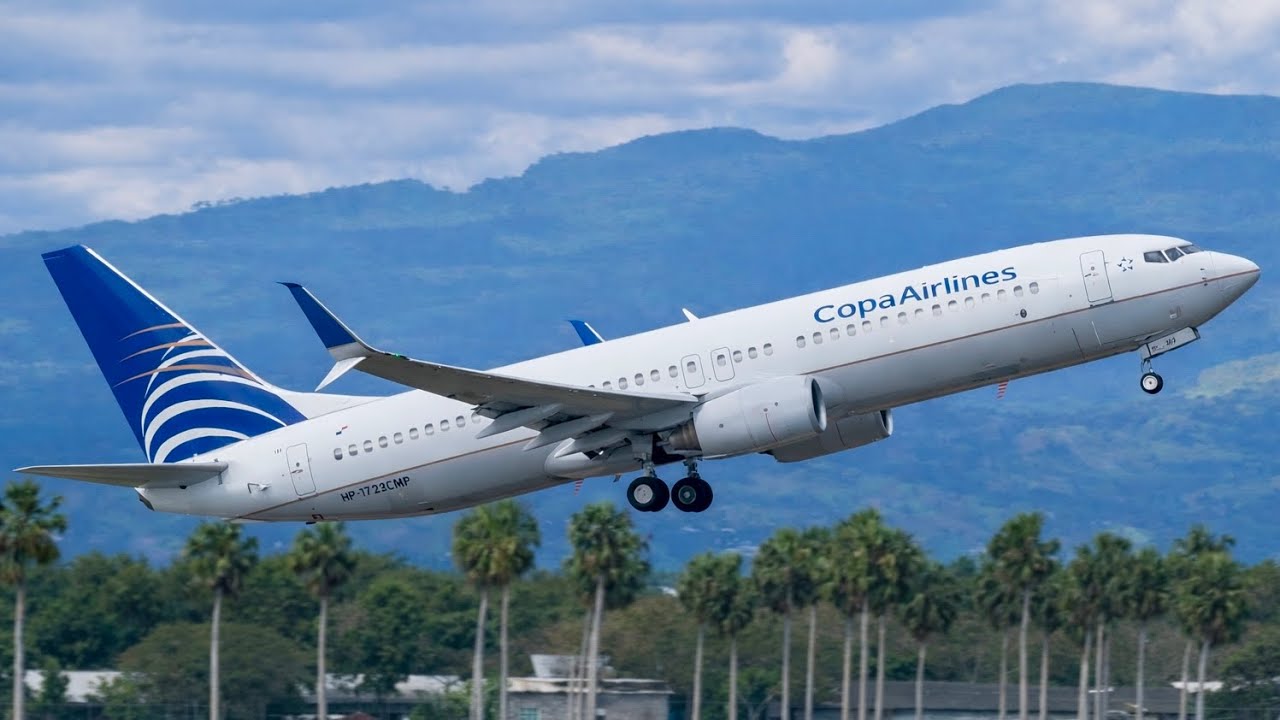 MIRADOR AEROPUERTO INTERNACIONAL DEL CIBAO EN UN DÍA COMÚN | #aviation #airport #airplane 