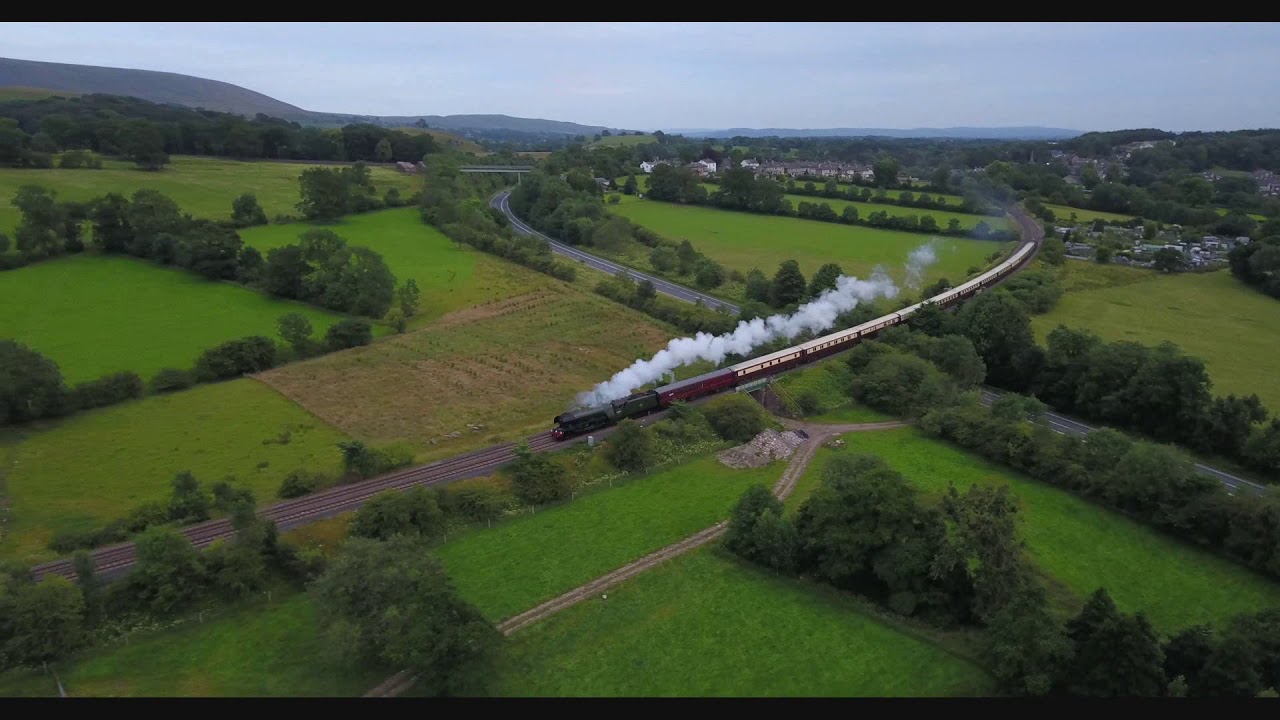 Flying Scotsman 20/07/19 coming out of Chatburn, Lancashire.