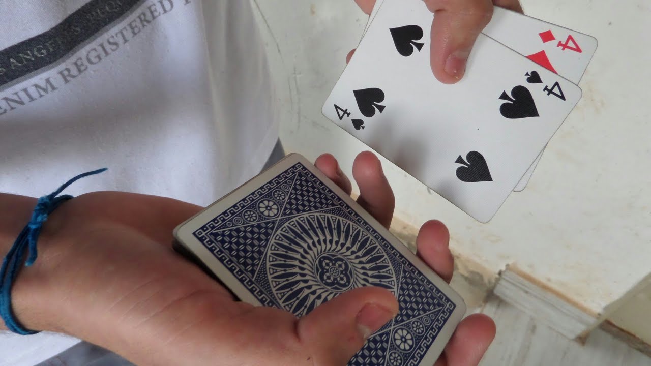 ENSINANDO UMA MÁGICA MAGNÍFICA COM POUCAS CARTAS | TELETRANSPORTE INVISÍVEL!