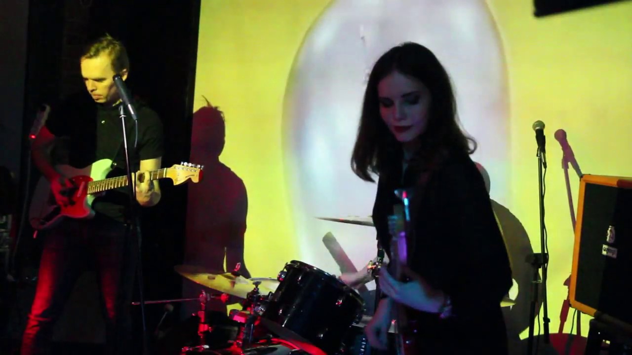 The Eyeberries &mdash; Zombie Catchers (live at Gardens club 25/11/17)