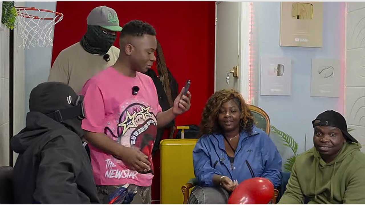 ON CUISINE LE POULET ( THEGRIMS, LAURYN & MAEL)