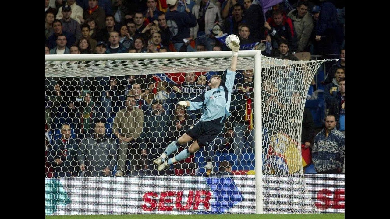 Iker Casillas vs Athletic Club (Home) 2003-04