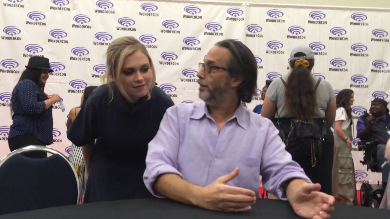Jason Rothenberg & Eliza Taylor Interview for 'The 100' at Wondercon 2019