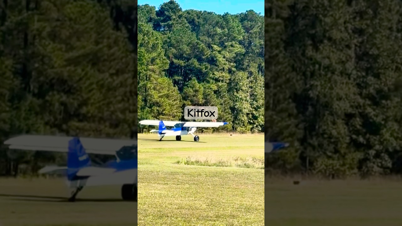 KitFox takeoff from grass at busy NC fly in. 