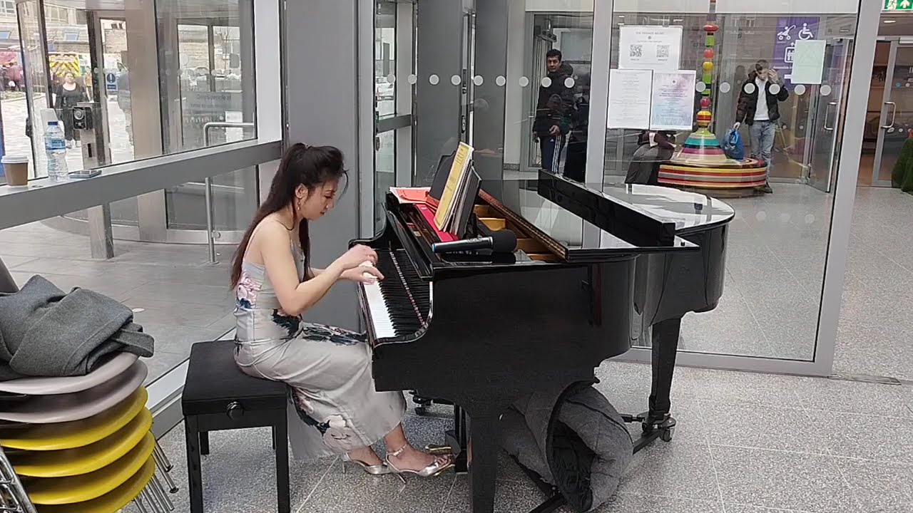 Music @ The Royal London Hospital - More classical piano performance excellence from Ruifan Xuan