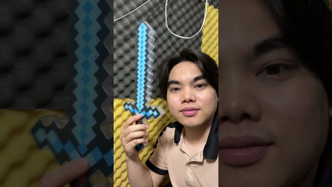 I bought this glowing warrior&rsquo;s sword from Minecraft for $5 online 🤣 hahaaaa