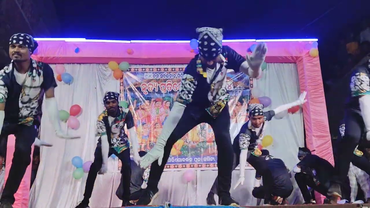 Standard Boys Baroli performance Odisha stage