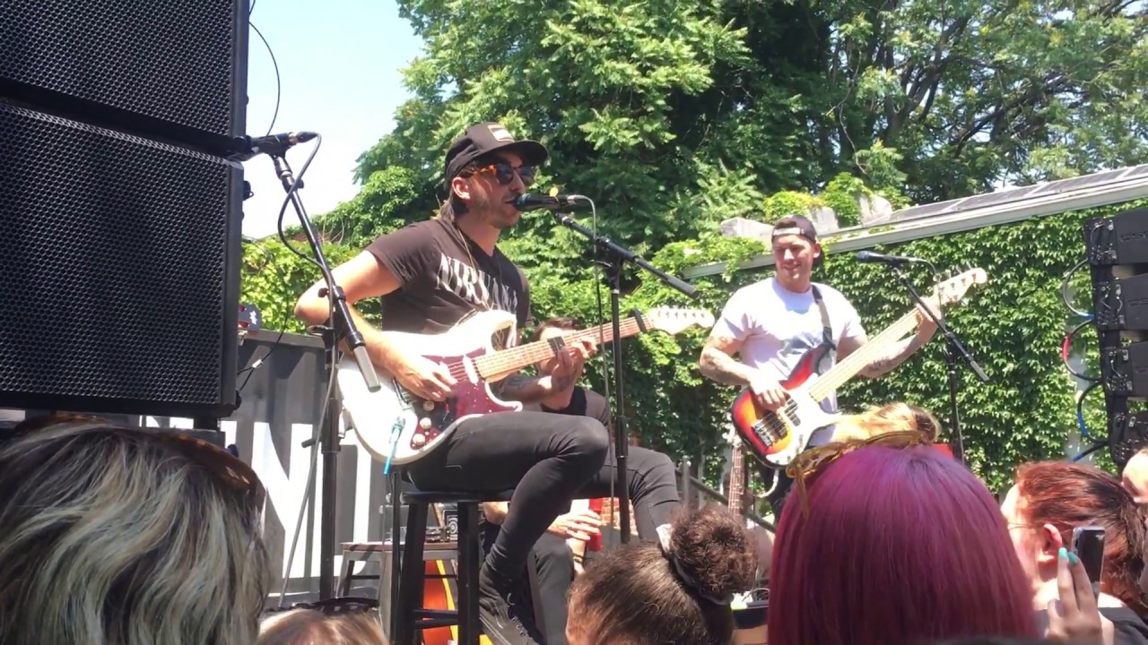all time low - dirty laundry acoustic - june 3, 2017 - the sound garden, baltimore, md