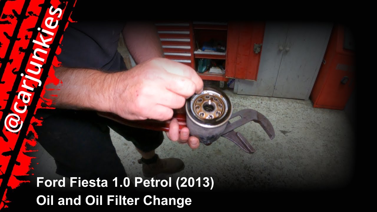 Ford Fiesta 1.0 Petrol (2013) - Oil and Oil Filter Change