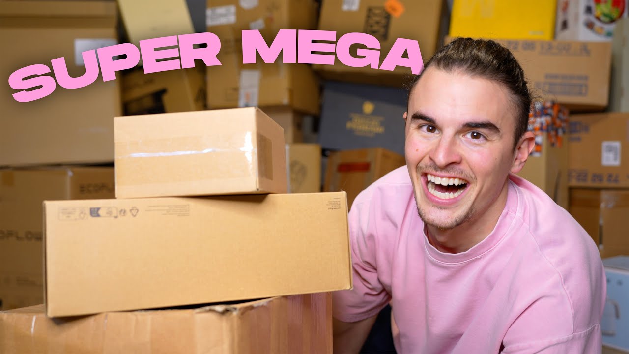 SUPER MEGA UNBOXING di UN ANNO INTERO! 📦
