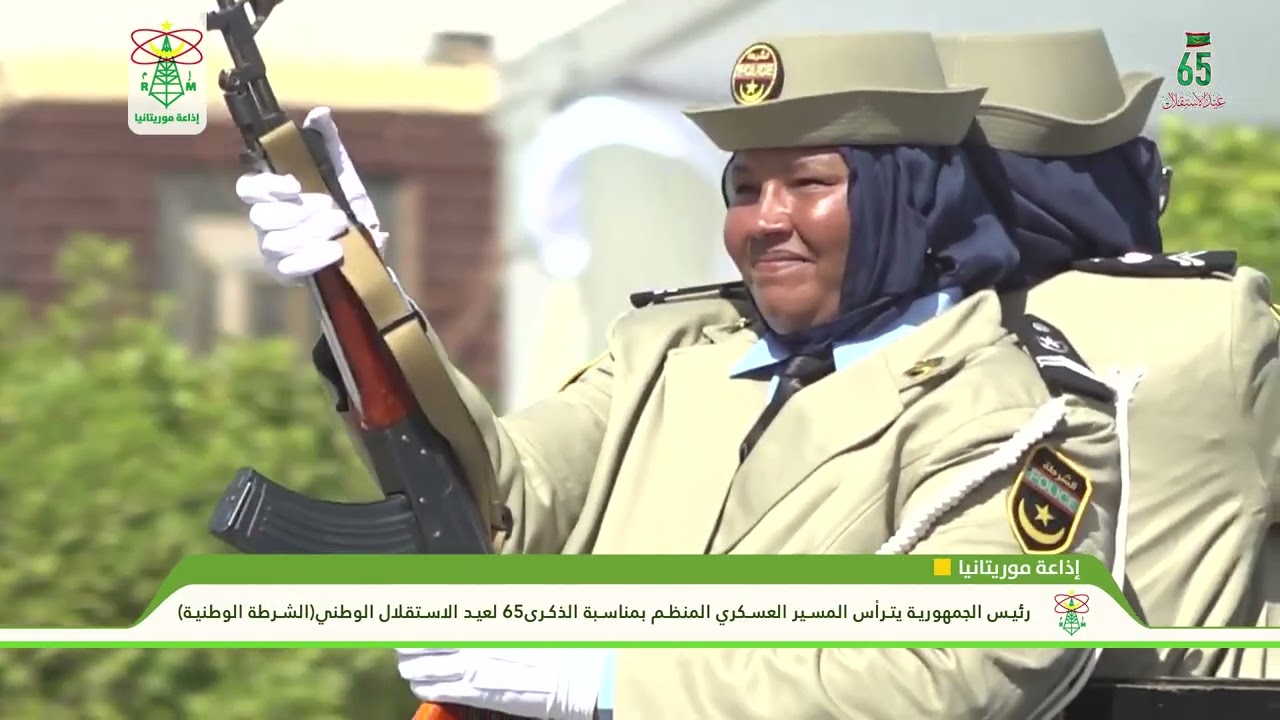 ئيس الجمهورية يترأس المسير العسكري المنظم بمناسبة الذكرى ال 65 لعيد الاستقلال الوطني(الشرطة الوطنية)