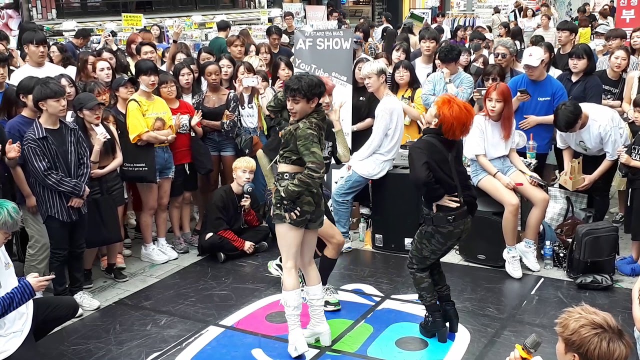 AF SHOW. EDDIE.MATTHEW. CLC 'ME' COVER. WHAT A MESMERIZING ARTISTIC PERFORMANCE. HONGDAE BUSKING.