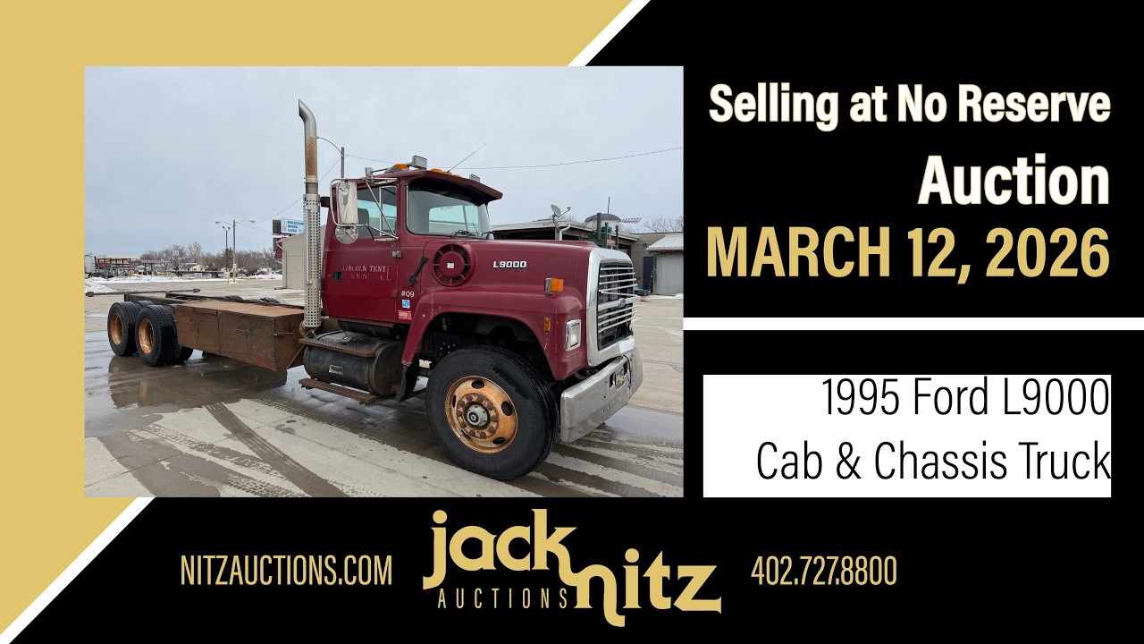 1995 Ford L9000 Tandem Axle Cab & Chassis Truck Selling at Auction