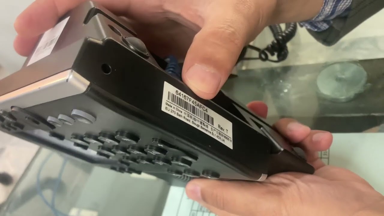 Polycom VVX411 Factory reset (Urdu, Hindi)