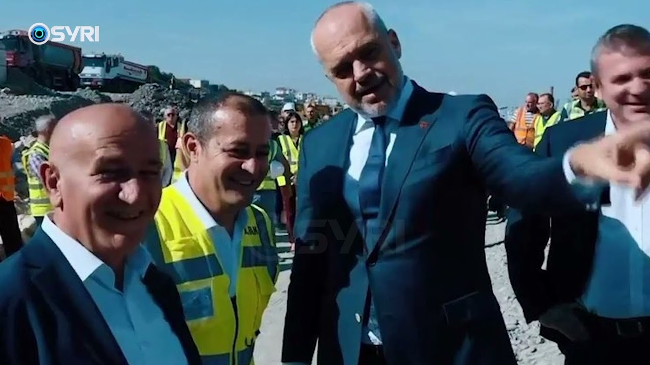Rama shkel kodin e etik&euml;s q&euml; miratoi vet&euml;, sms provojn&euml; q&euml; k&euml;rkon takime me biznesmen&euml;