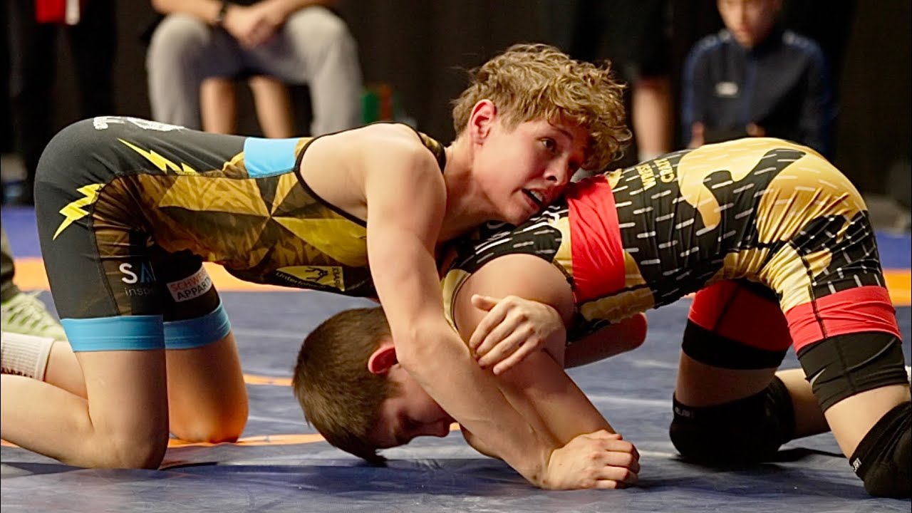 U15 Ivan Ivanov (FIN) vs Tobias Kohler (GER) 44kg. Freestyle boys wrestling. B-cam-man