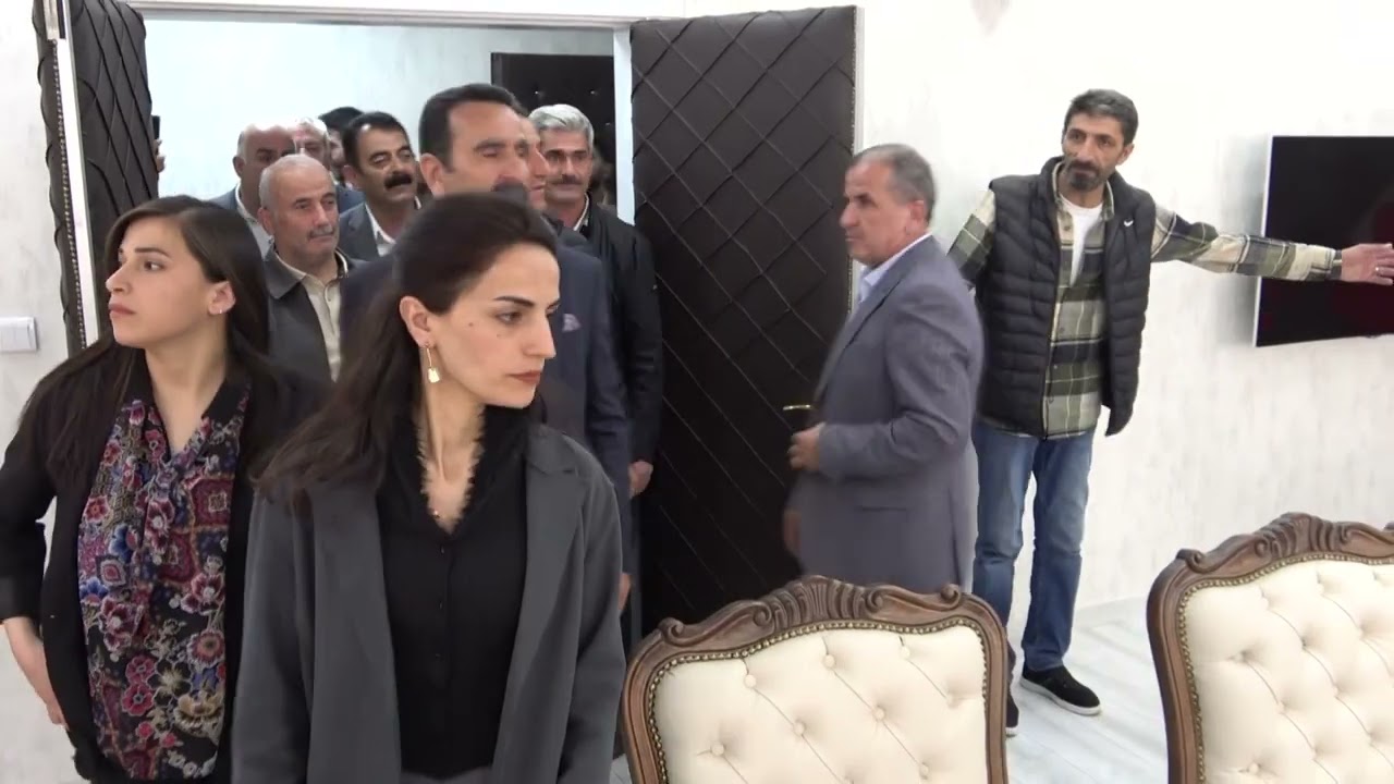 Hakkari’de Belediye Eş Başkanları göreve başladı