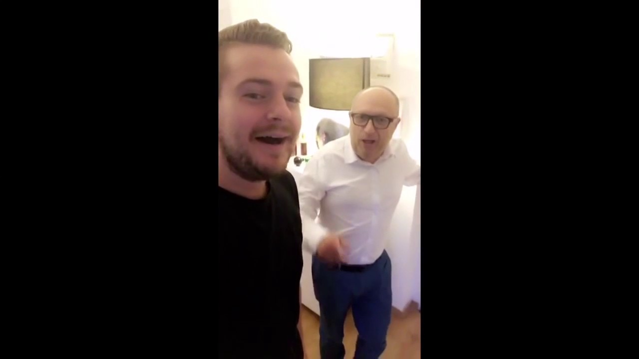 Jeremstar déguise Babybel en cochon