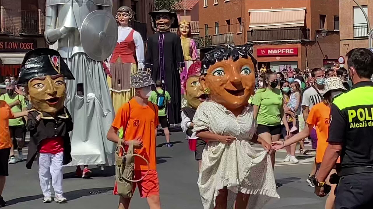 Gigantes y cabezudos Alcalá de Henares. Ferias y fiestas 2021