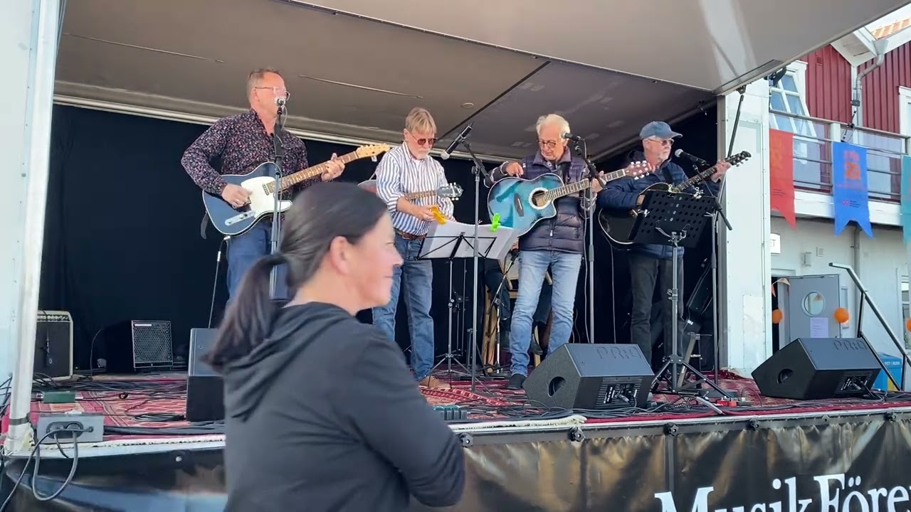 Mill Red Skiffle grupp spelar på Världens barn-galan 26 september 2026 