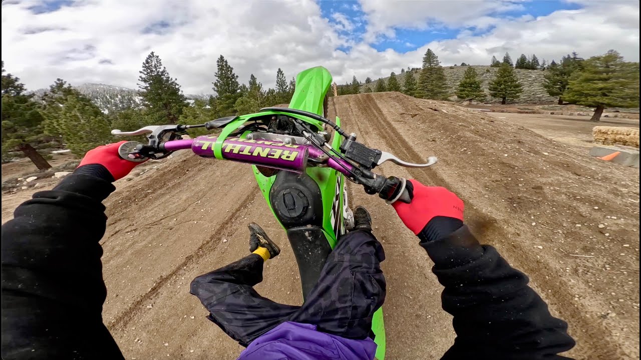 Мотокросс Mammoth + сноубординг за один день — Аксель Ходжес