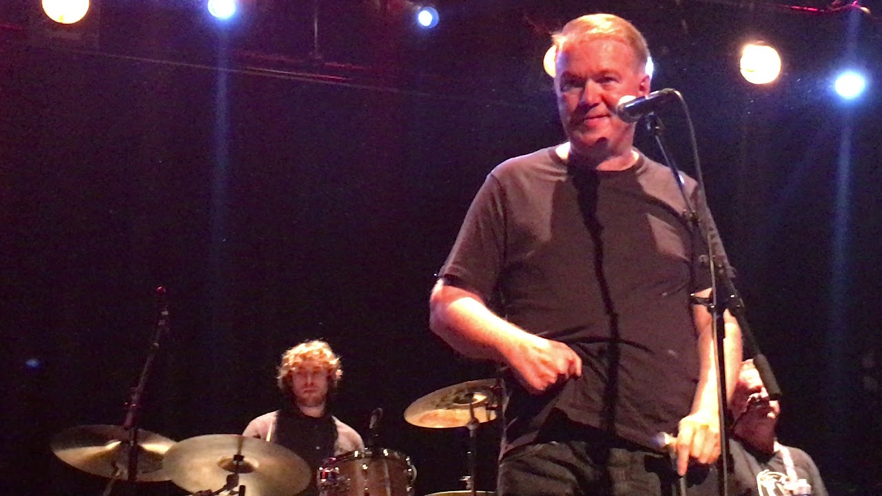 EDWYN COLLINS - A Girl Like You (2019.09.28, Linz, Posthof)