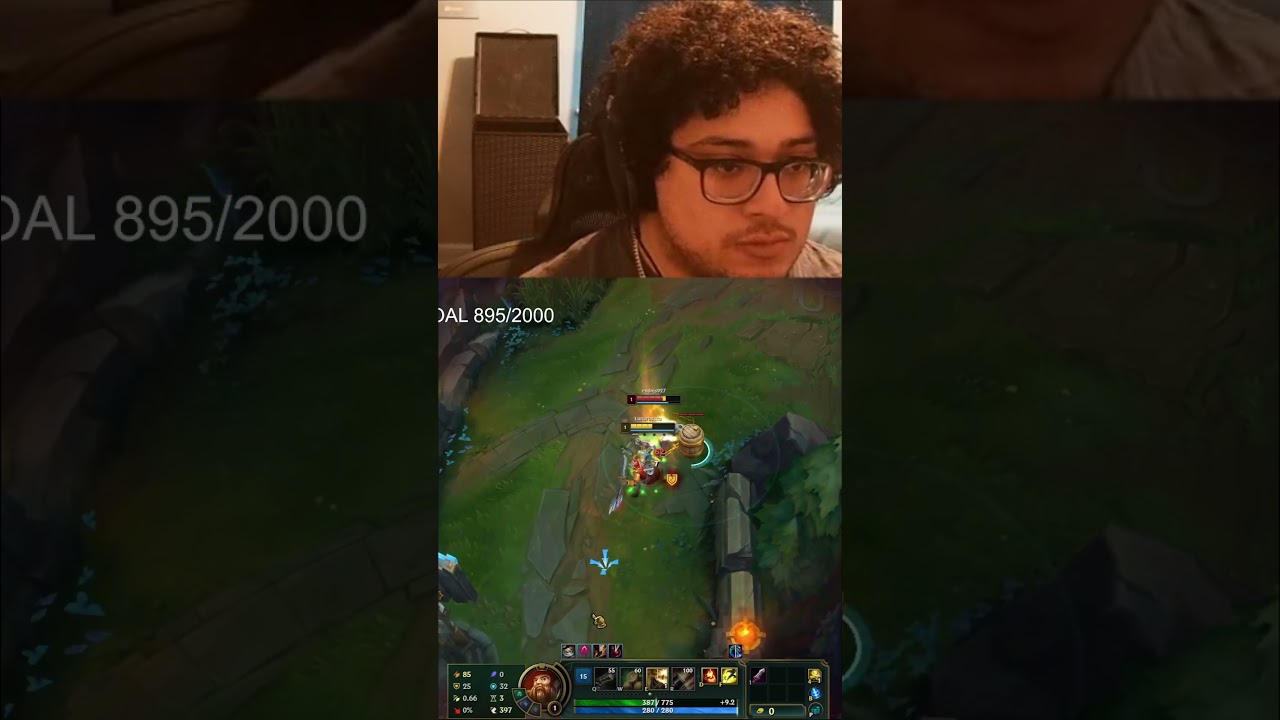Is Gangplank level 1 broken or what?