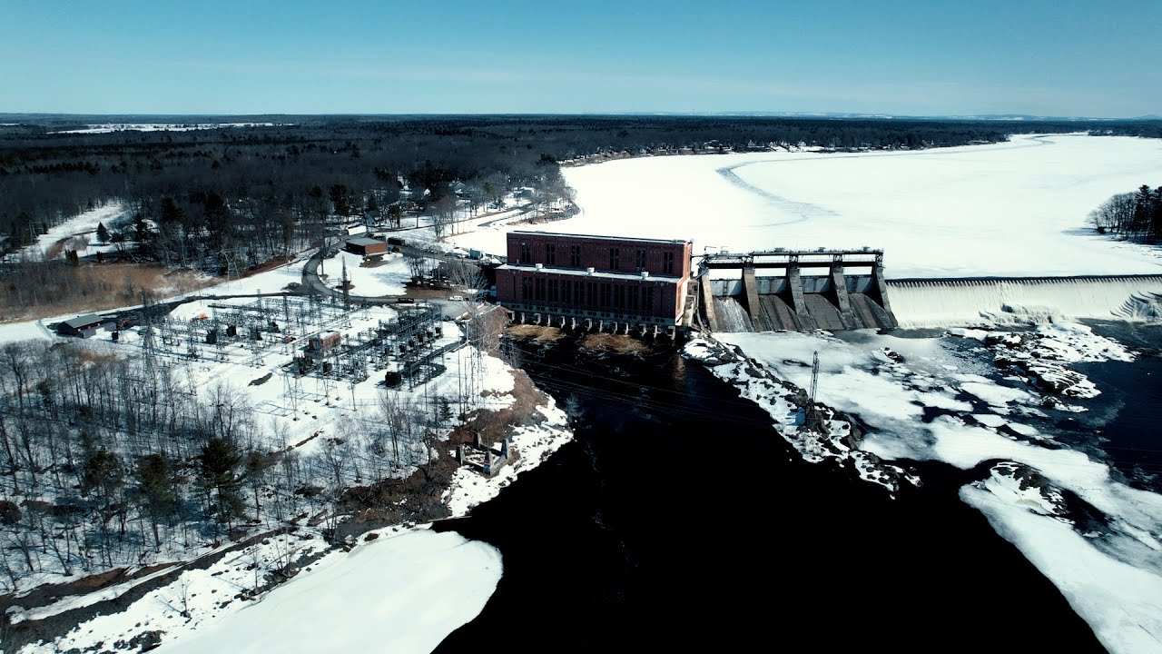 What are the consequences of climate change on the water footprint of Hydro-Québec's reservoirs?
