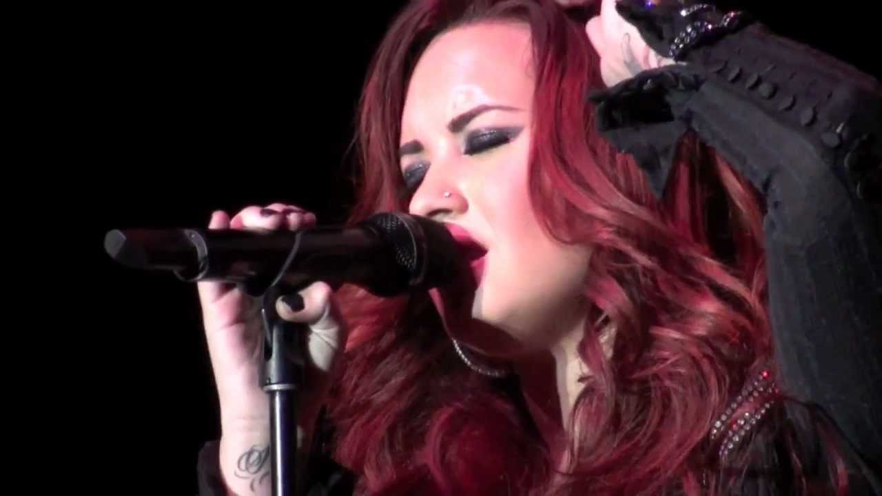 Fix A Heart & My Love Is Like A Star Live Demi Lovato Santa Slam 12/5/11
