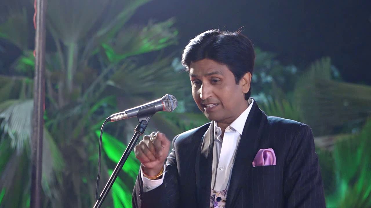 Dr. Kumar Vishwas At Rajpath Club, Ahmedabad (Kavi Sammelan 2018)