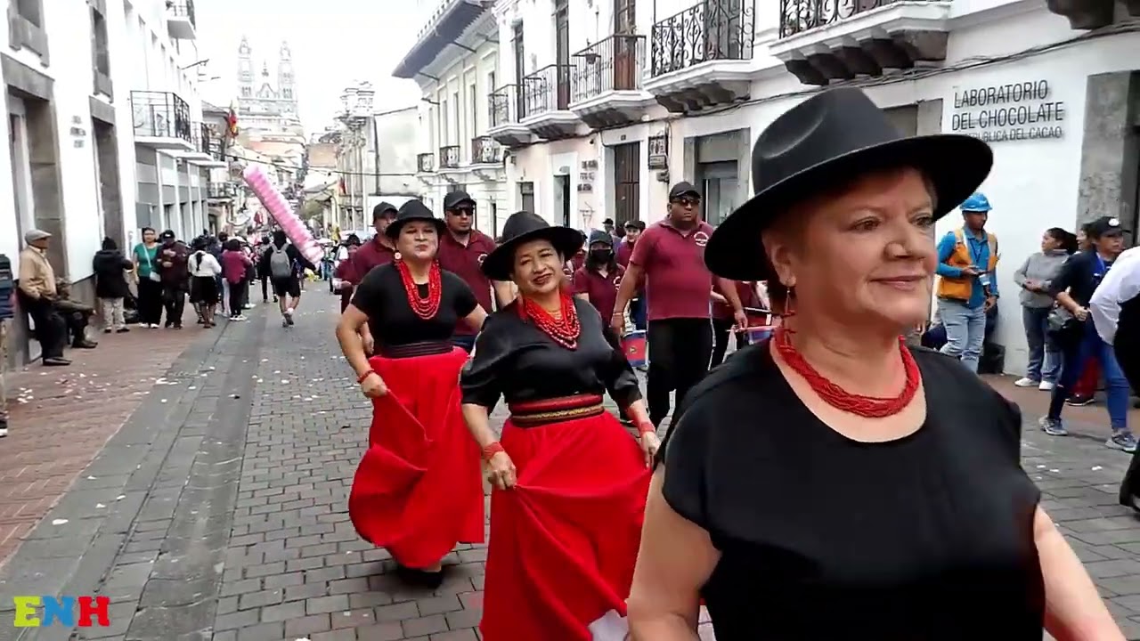 DESFILE DE LOS MERCADOS DE QUITO  2025