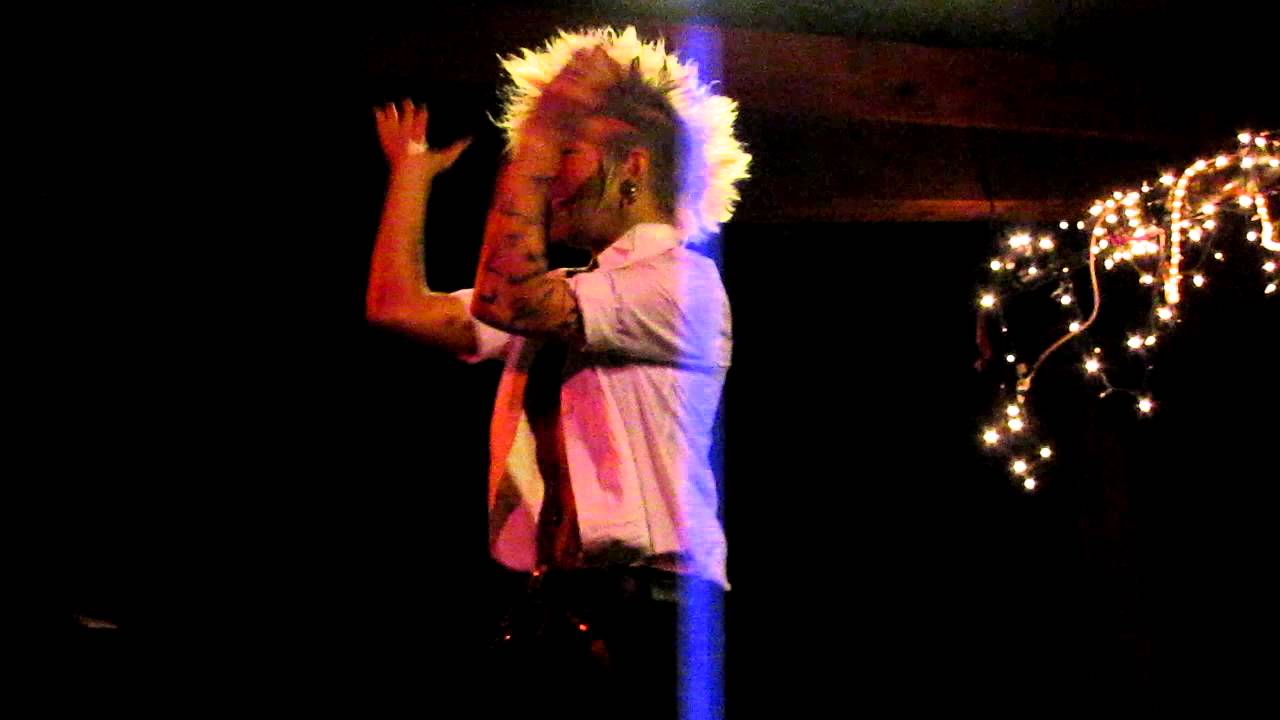 Spikey Van Dykey performing 
