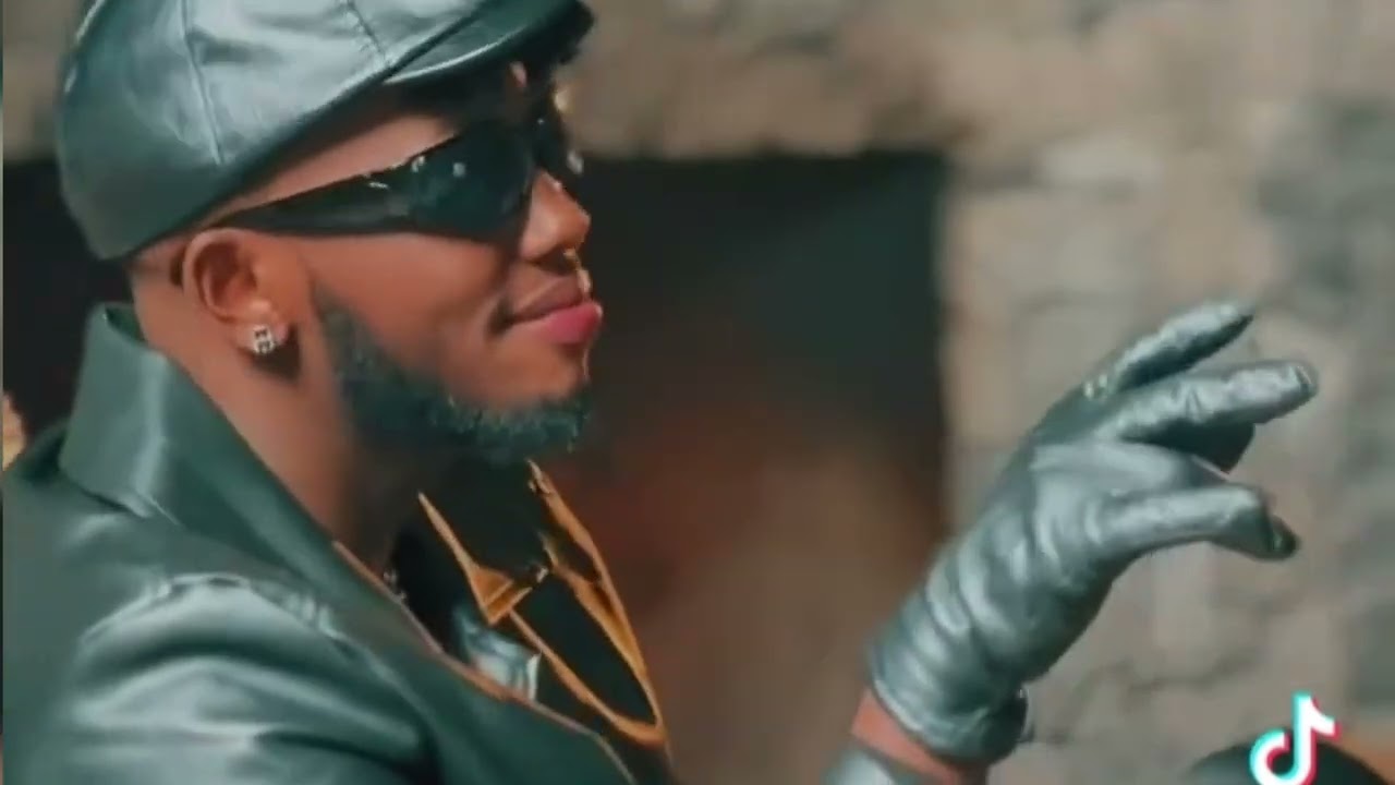 Chocolate_-_Chriss_Easy(official video Audio)128k