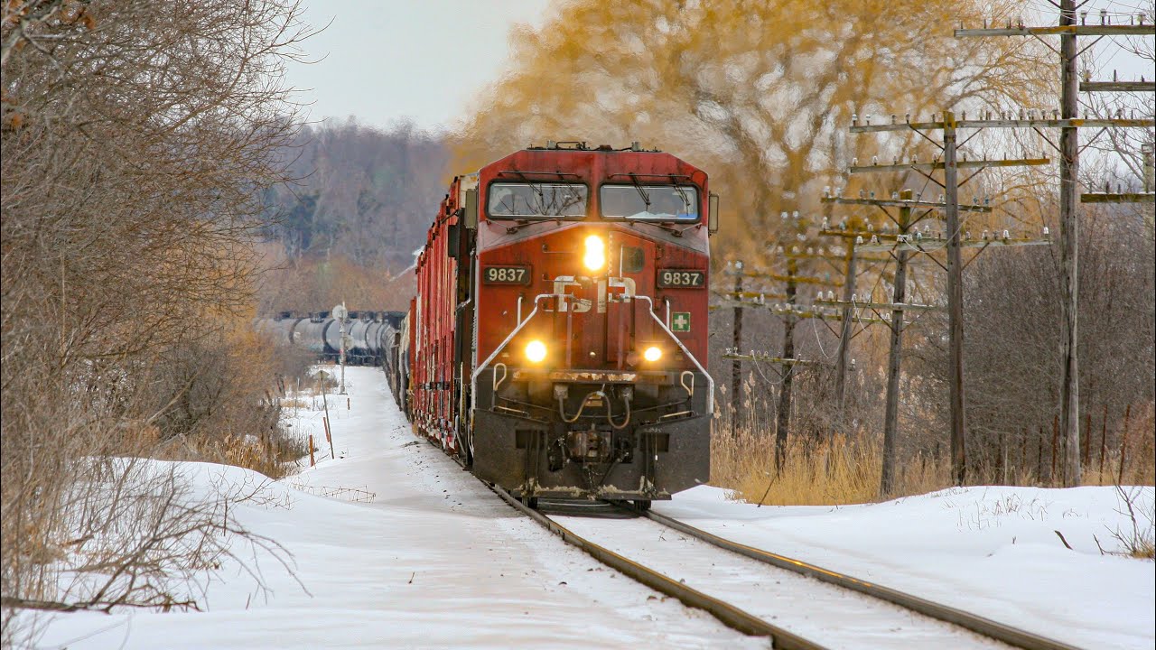 AWESOME P5 HORN! CP 9837 at Kleinburg, ON (FEB 19, 2026)