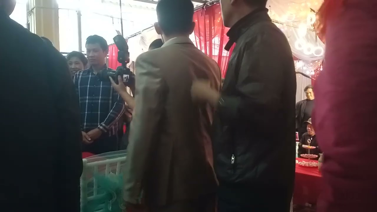 Quang tu buon.24/11/2025 cưới con mai 