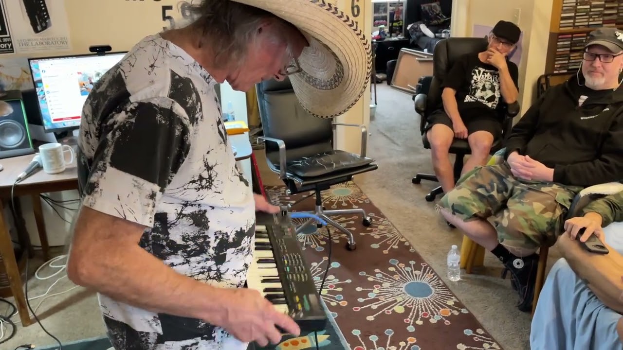 Hal McGee at Apartment Music 59 circuit bent Casio SK-1 noise improvisation